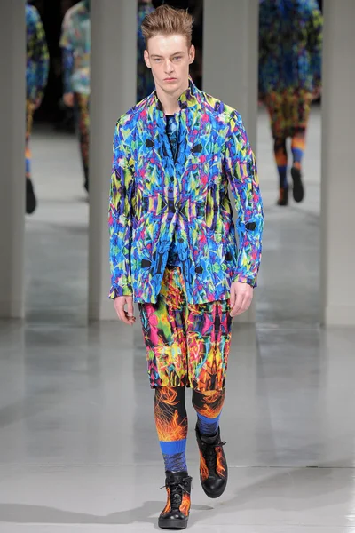 Look 33